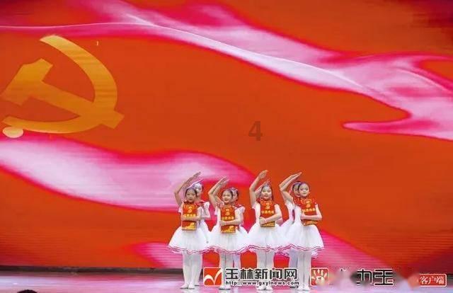 用行动书写履职作业