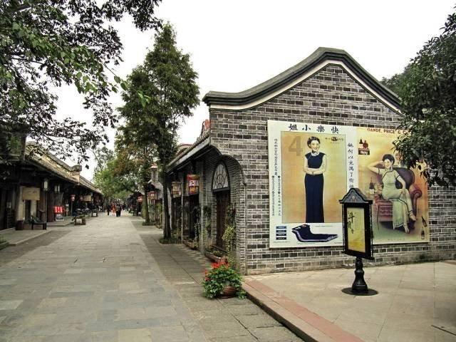 时尚芭比做美甲